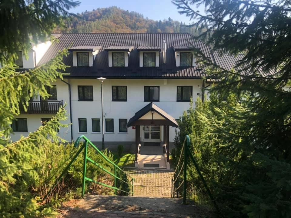 Dom Wczasowy Szczyt Muszyna Esterno foto