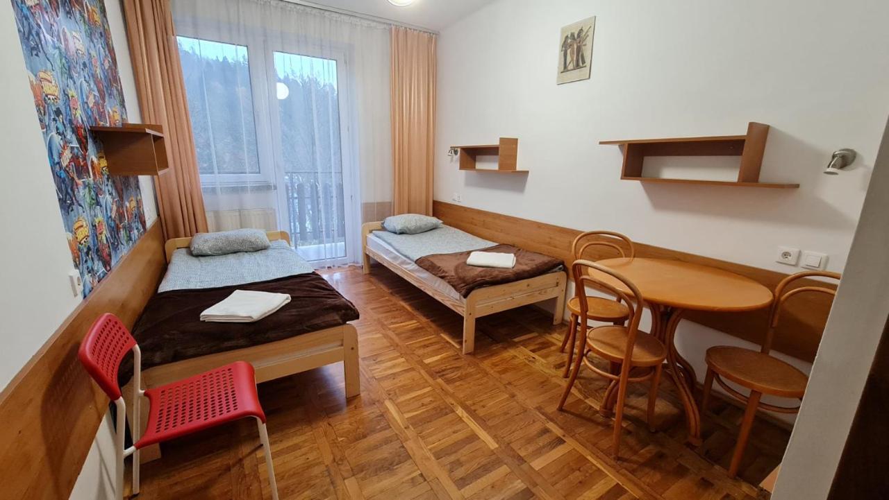 Dom Wczasowy Szczyt Muszyna Esterno foto